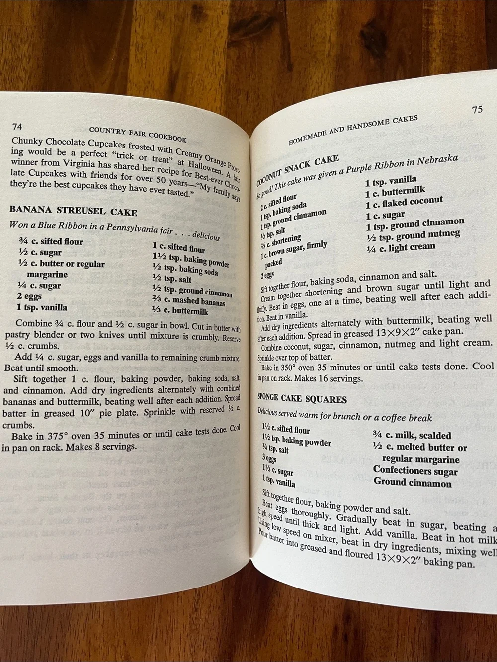 1975 Country Fair Cookbook HB/DJ Vtg W/Color Photos 70s Recipes Grandma Core